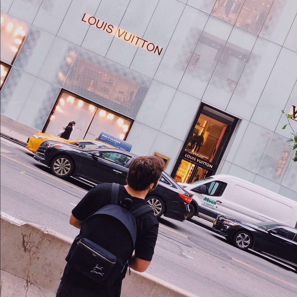 Meet your Posher, Blake